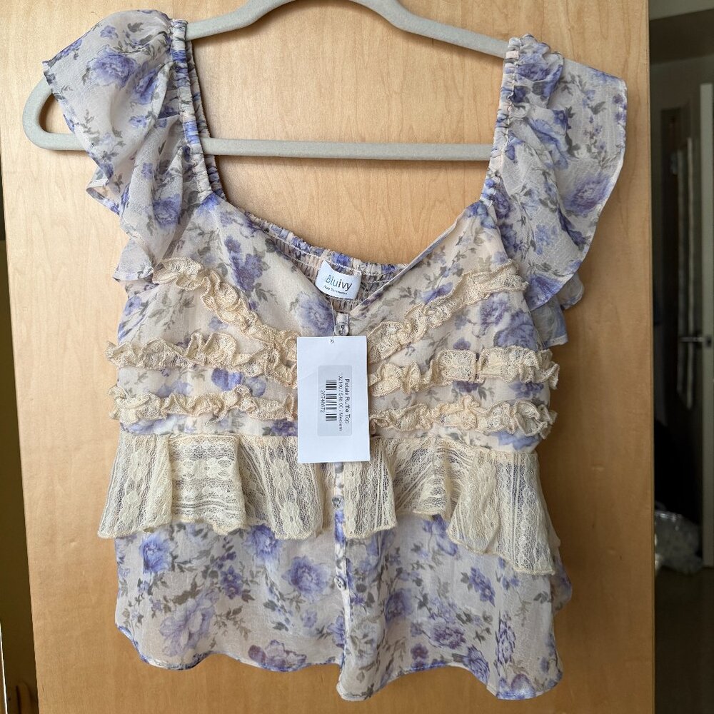 BluIvy top NWT